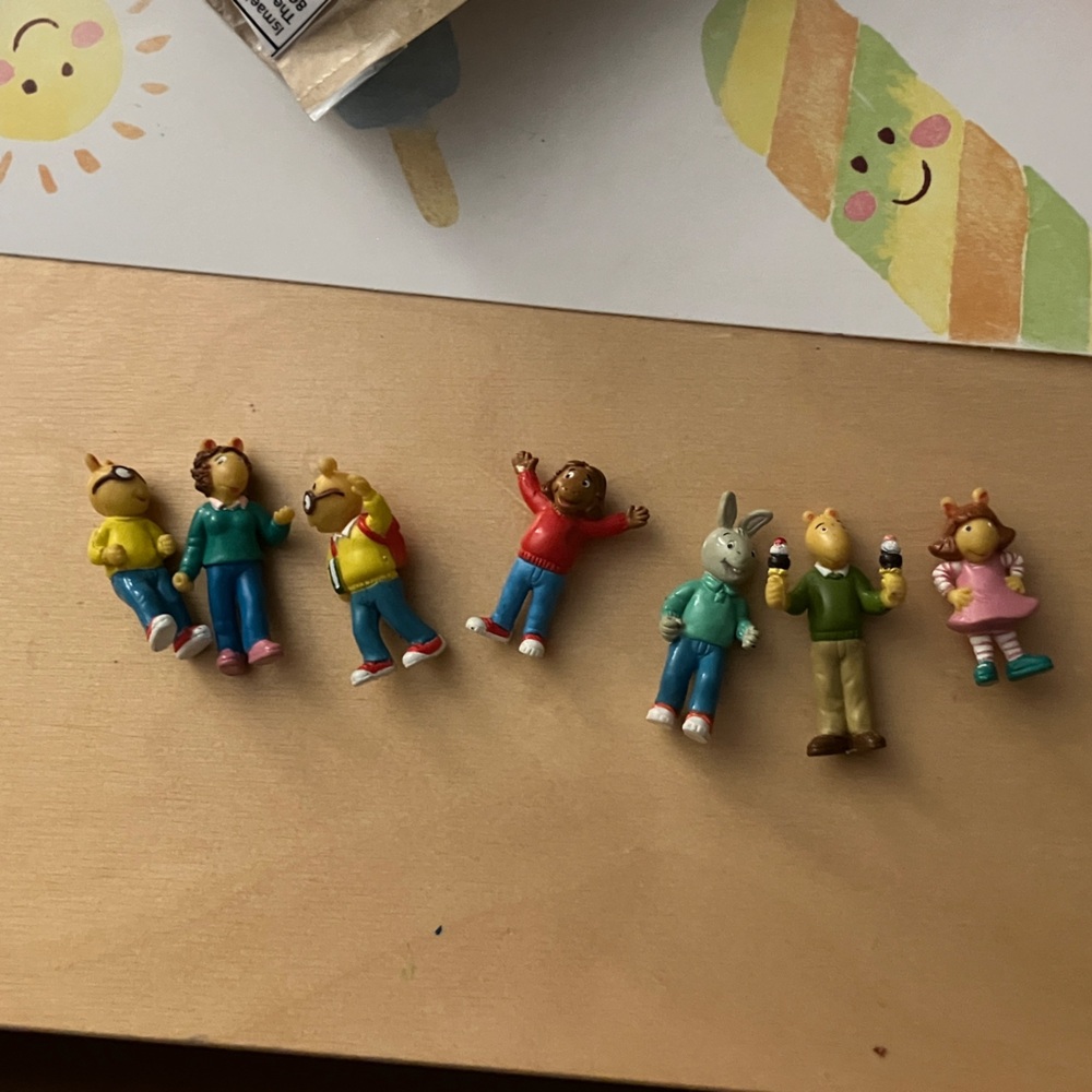 Arthur character mini figures